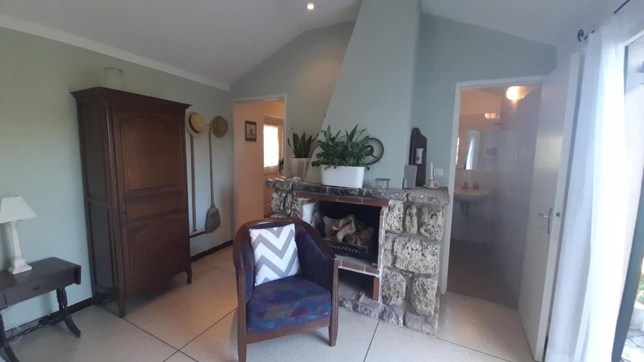 Studio Apartment In Bargemon מראה חיצוני תמונה