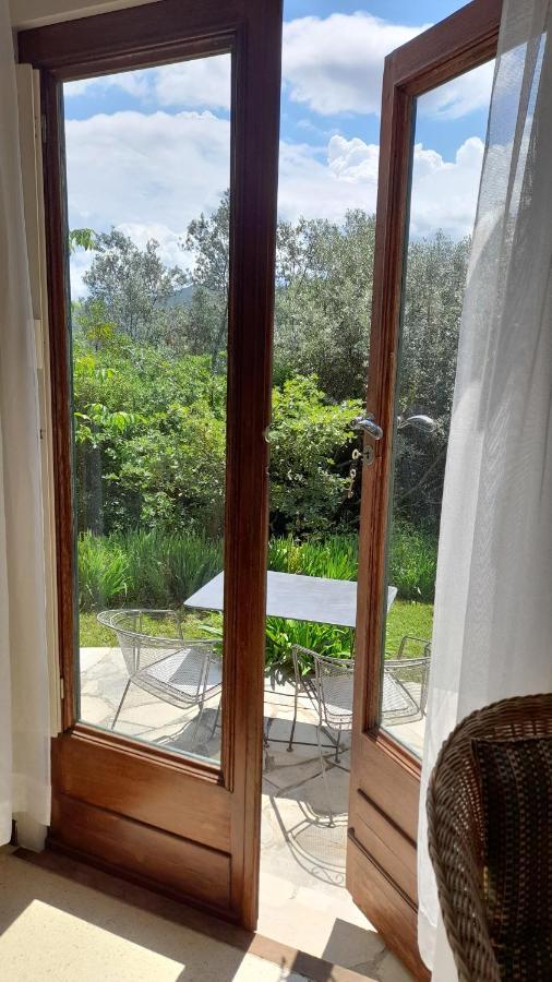 Studio Apartment In Bargemon מראה חיצוני תמונה